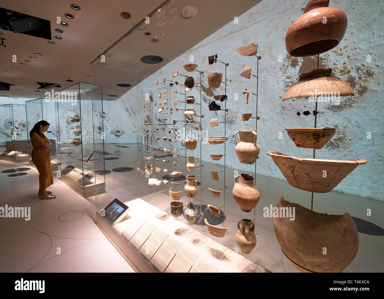 Viaje por la cerámica de Qatar historia y cultura